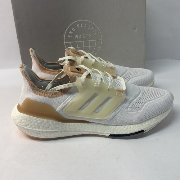 Adidas Uptraboost 22 White and pink mens Running Shoes - Picture 3 of 6